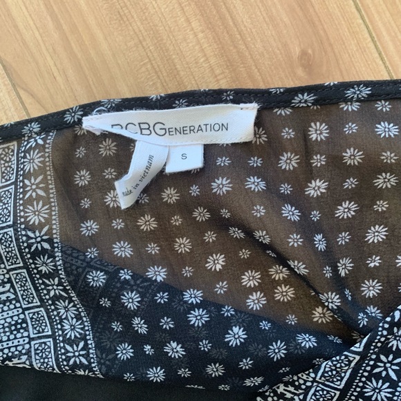 BCBG Romper - Picture 4 of 4